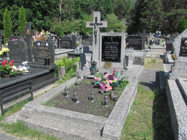 Grób Szczepan Piecek